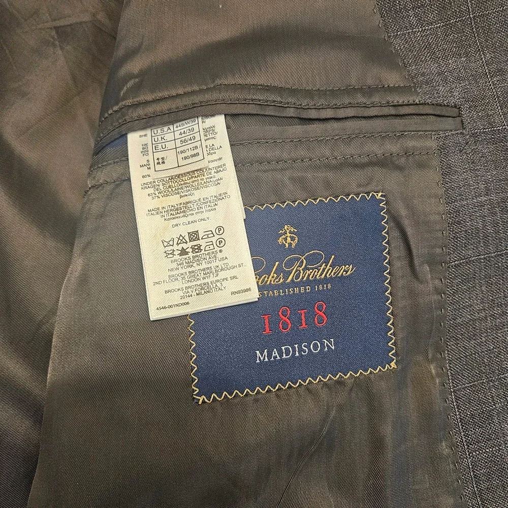 Brooks Brother 1818 Madison Grey Windowpane Saxxon Wool Blazer 44S Made in Italy